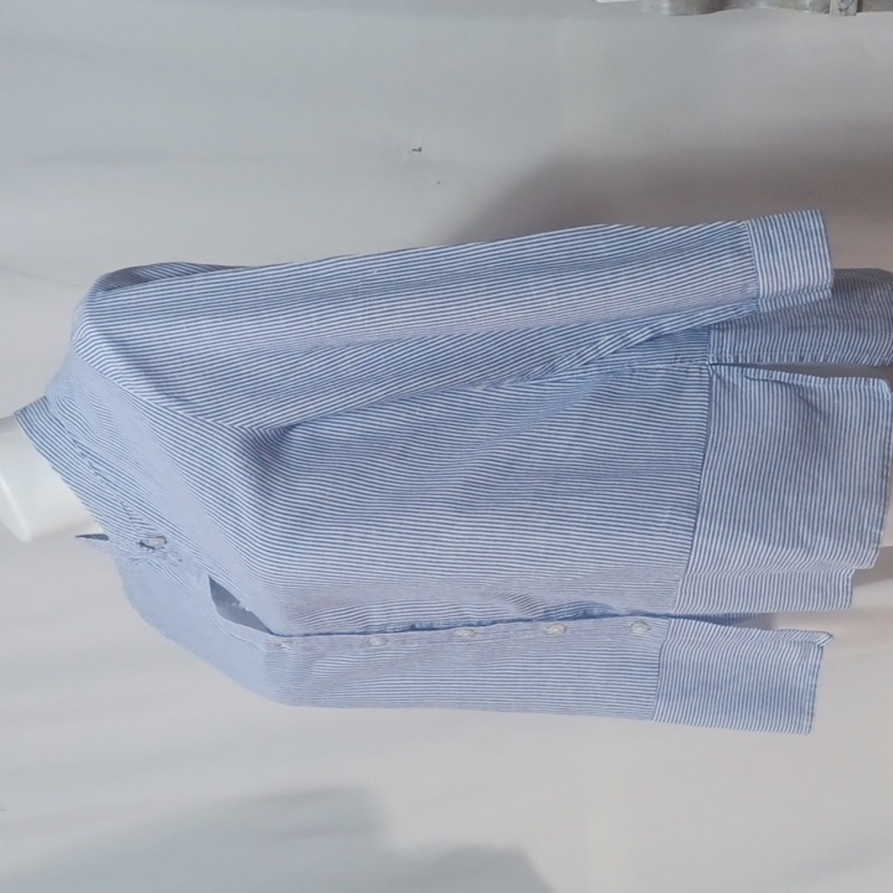 TAHARI WOMENS TOP SIZE L IN A LOVELY BLUE AND WHITE STRIPED 💙 - Picture 4 of 7